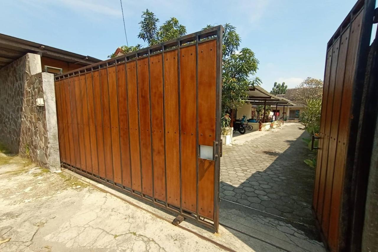 Express O 91578 Villali Jogja Γιογκιακάρτα Εξωτερικό φωτογραφία